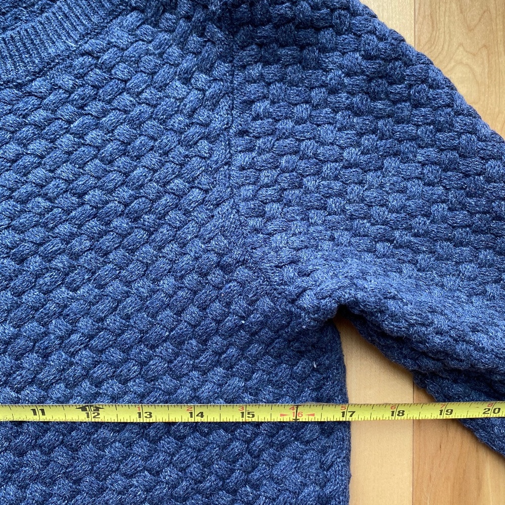 LL Bean knit sweater - Picture 3 of 8
